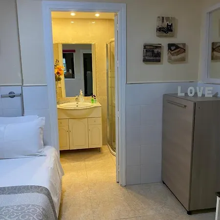 Apartamento Dona Encarna Apartment *
